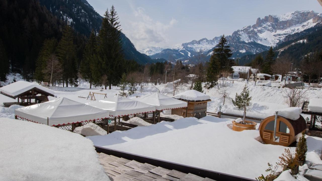 Hotel Diamant Park Campitello di Fassa Esterno foto