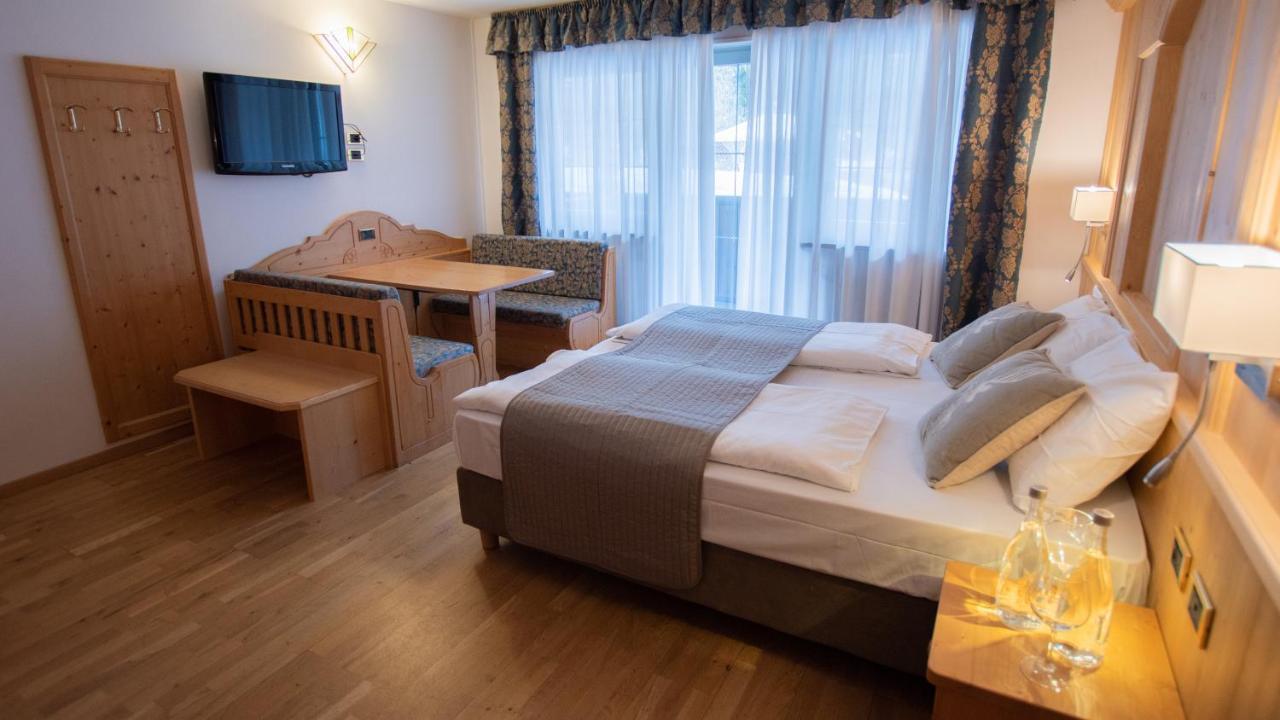 Hotel Diamant Park Campitello di Fassa Esterno foto