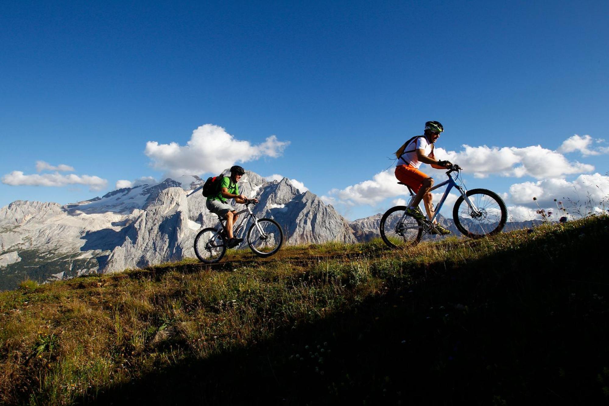 Hotel Diamant Park Campitello di Fassa Esterno foto